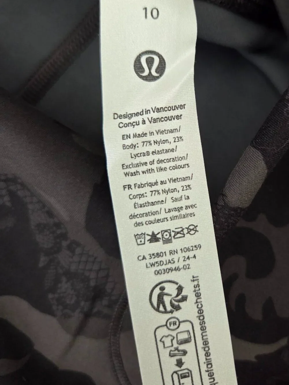 NWT LULULEMON WUNDER TRAIN PRINTED LEGGING HI RISE TIGHT 28